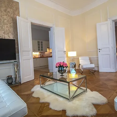 Διαμέρισμα Royal In Centre